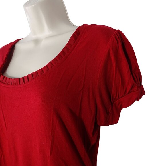 Maurices Red Top Women Size L Short Sleeve Scoop Neck Pleated Neckline - Picture 2 of 9